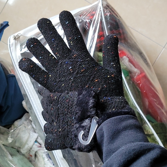 Urban Outfitters Accessories - UO chenille black speckled gloves